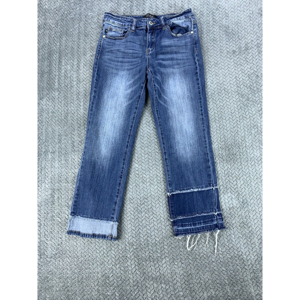 Judy Blue High-Rise Cropped Distressed Jeans in Medium Wash Blue